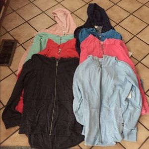 Lot of 8 Gap hoodies PRICED AS MARKED